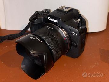 Canon EOS R100 + 3 Obiettivi [Prezzo trattabile]