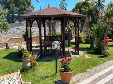 Villa indipendente con giardino