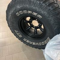 Cerchi e gomme nissan patrol