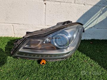 Mercedes W204 C-classe 2011-2014 Faro sx xenon