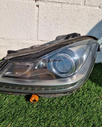Mercedes W204 C-classe 2011-2014 Faro sx xenon