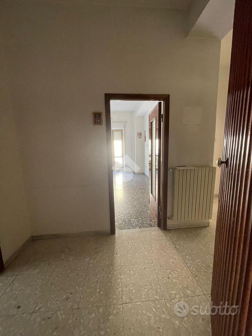 3 LOCALI A CASTROVILLARI - Vista 5
