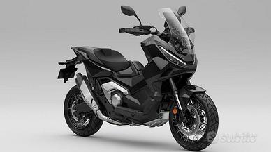 Motociclo HONDA ADV750