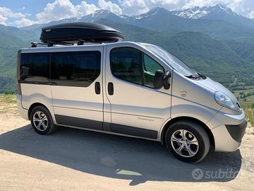 Renault trafic del 2011 a 9 posti