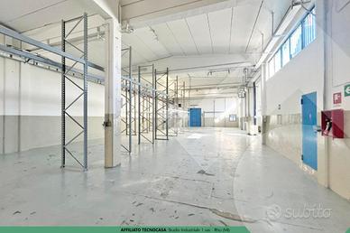 CAPANNONE A SETTIMO MILANESE