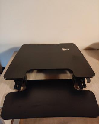 Scrivania sollevabile per pc