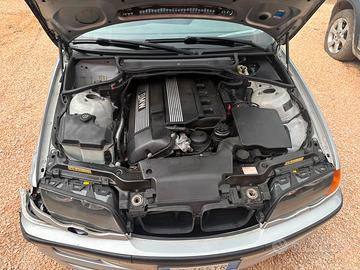 pezzi bmw e46 325i