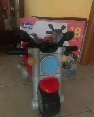 Moto cavalcabile Chicco Ducati Monster (18 mesi+)