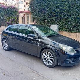 OPEL ASTRA H GTC  UNICO PROPRIETARIO
