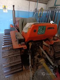 Mezzo agricolo fiat 605 montagna cingolato