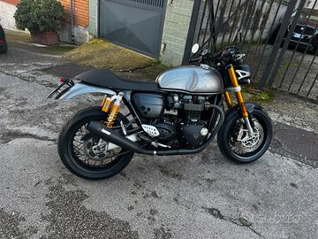 Triumph Thrustone 1200 R