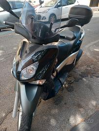 Scooter Xcity 250