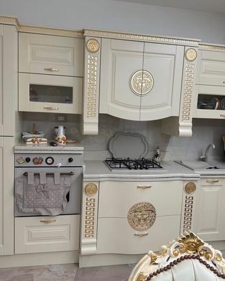 Cucina Versace