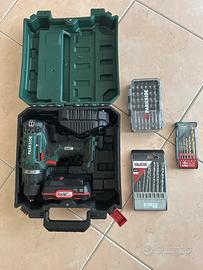 Avvitatore Parkside con batteria e punte