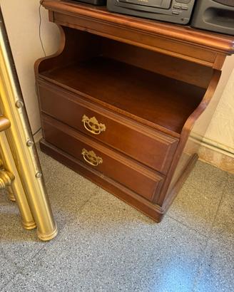 2 letti singoli ottone piu comodini legno