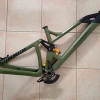 Telaio Summum 2016 + Ohlins TTX M