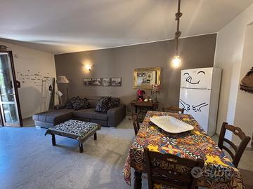 INDIPENDENTE 70 mq CON POSTO AUTO ACICASTELLO