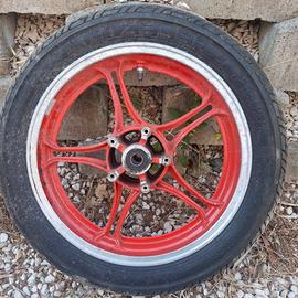 cerchi e gomme moto guzzi v65 Lario