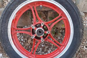 cerchi e gomme moto guzzi v65 Lario