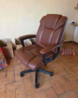 Poltrona ufficio regolabile in ecopelle 