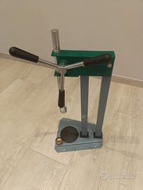 tappatrice per tappi a corona 