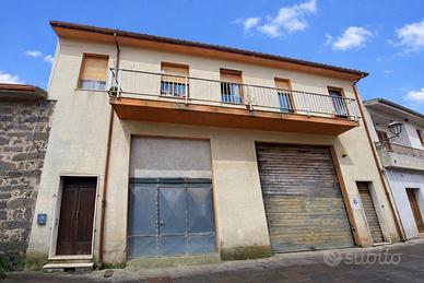 Ghilarza indipendente con garage