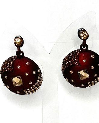 Orecchini in metallo color bronzo con strass