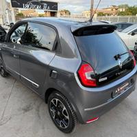 TWINGO