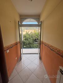 3 stanze piu servizi per uso studio