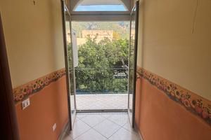 3 stanze piu servizi per uso studio