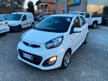 Kia Picanto 1.0 Benzina -X Neopatentati