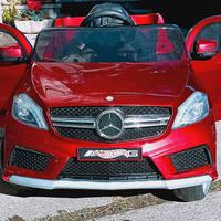 auto elettrica Mercedes A45 rosso metallizzato 