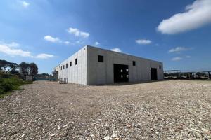 Immobile di 1380 m² con 5 locali a Giugliano in Ca