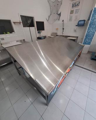Attrezzatura completa per chiusura pescheria