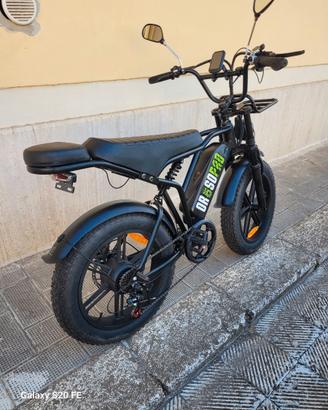 Bici ElettricaSellaLungaLeoWangOrsoProFatBike