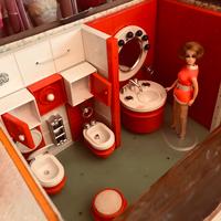QUERZOLA Sala da bagno per bambole anni 60