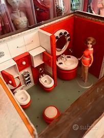 Sala da bagno per bambole anni 70