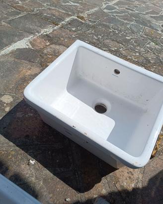 Lavabo da lavanderia nuovo Geberit nuovo