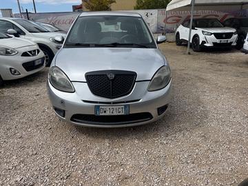 Lancia Ypsilon 1.2 Versus