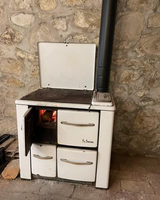 Cucina economica a legna