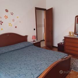 Camera da letto in legno pieno come una volta