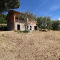 CASA INDIPENDENTE A ROCCA SINIBALDA