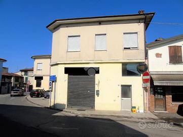 NEGOZIO A AZZANO MELLA