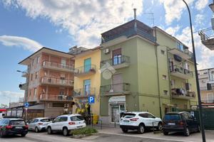 3 LOCALI A APRILIA