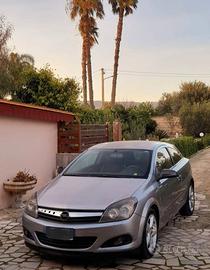 Opel Astra gtc