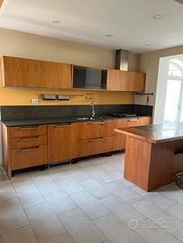 Cucina con penisola