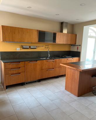 Cucina con penisola
