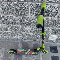 Monopattino bambino playout arcobaleno 🌈