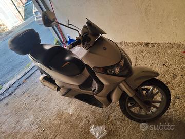  Piaggio Beverly 125 450€