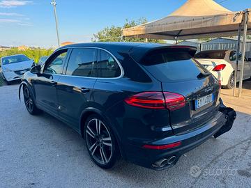 Porsche Cayenne S